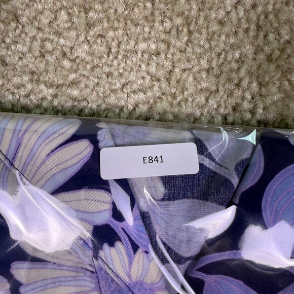 Gap Shirt Men's Large Blue White Floral Hawaiian Camp Collar Button Up NWT E841 - Picture 9 of 9